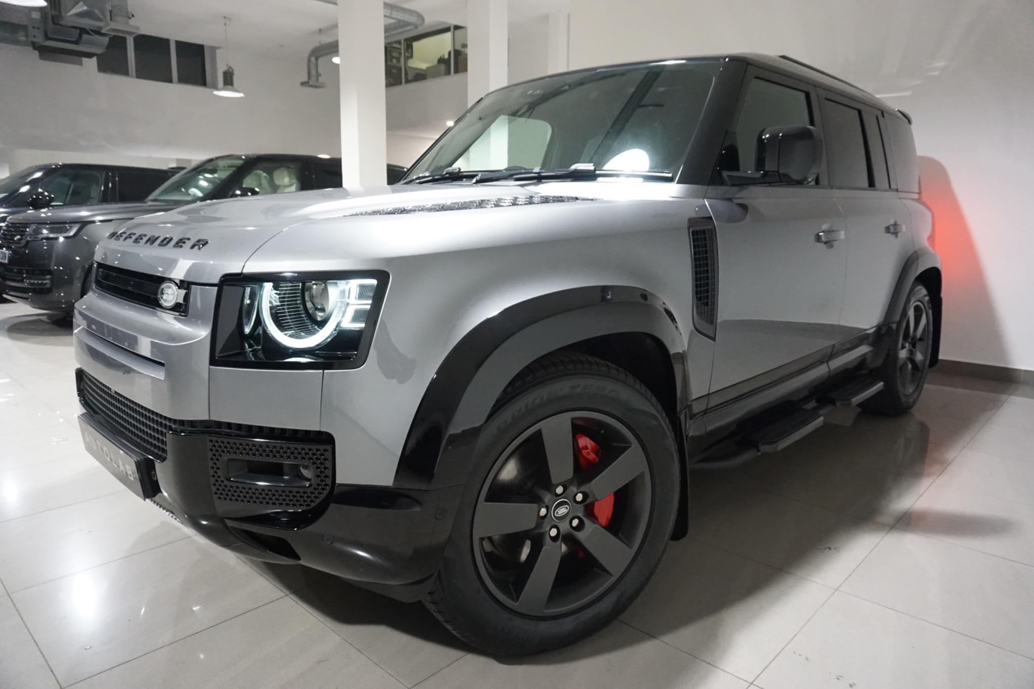 Land Rover Defender 110 3.0 D300 MHEV SE Hard Top SUV Auto 4WD MWB Euro 6 (s/s) 5dr